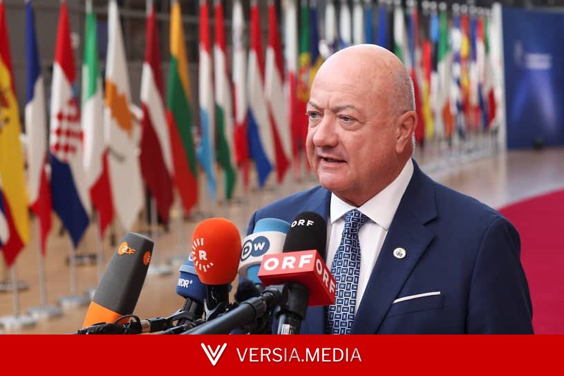 Канцлер Австрии выступил за переговоры с Россией по Украине
