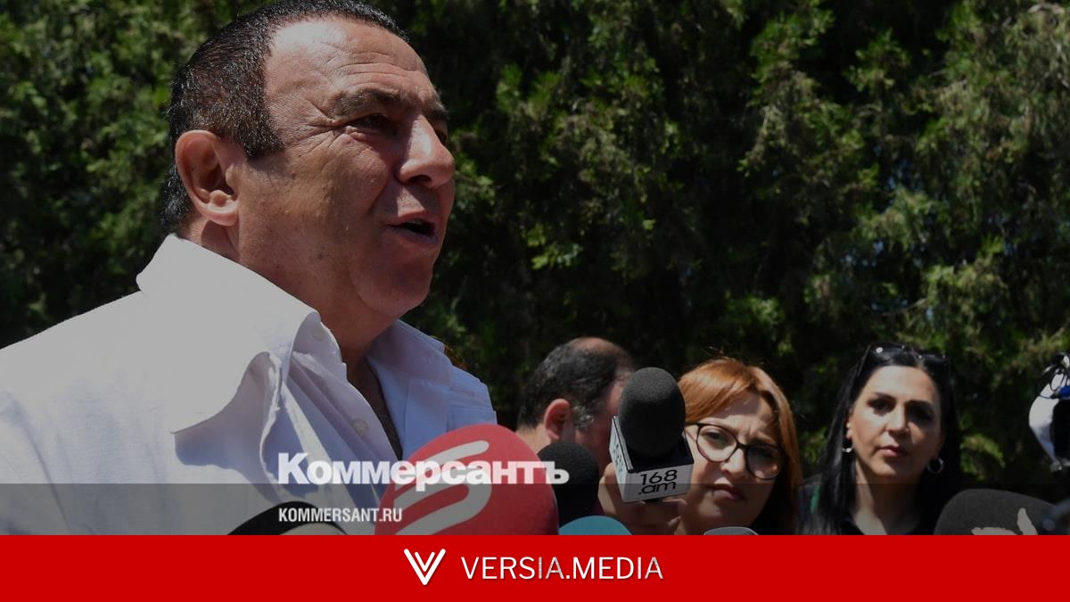 У лидера партии «Процветающая Армения» Царукяна начался обыск