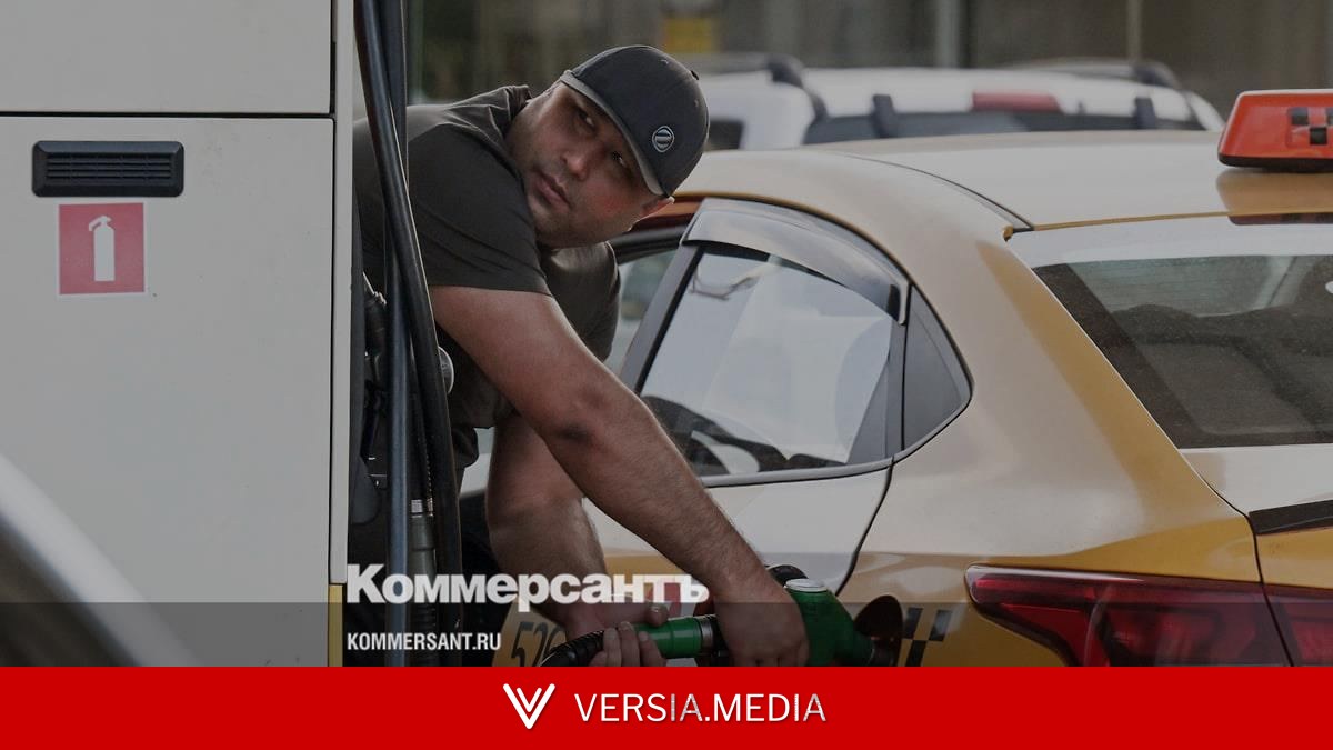 ФАС выдала предупреждения 14 топливным компаниям в регионах
